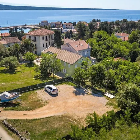 Apartmani Danica Nerezine Exteriör bild